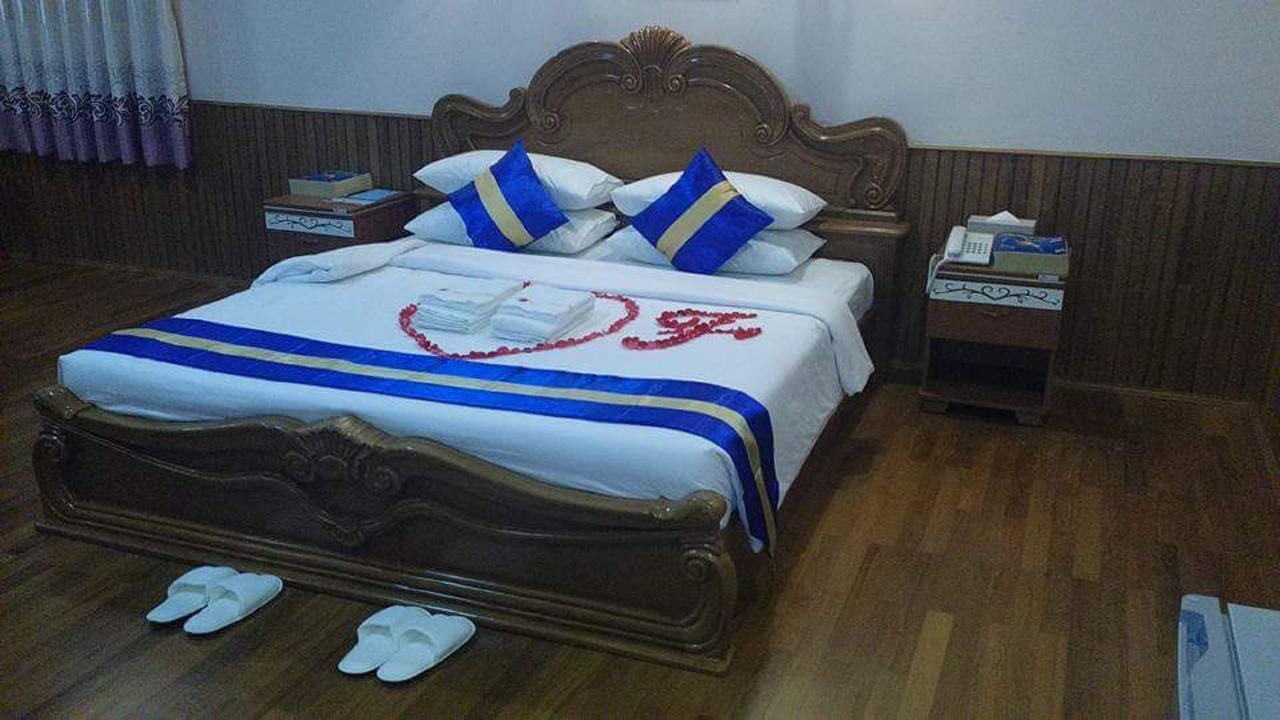 Famous Hotel Баго Екстер'єр фото
