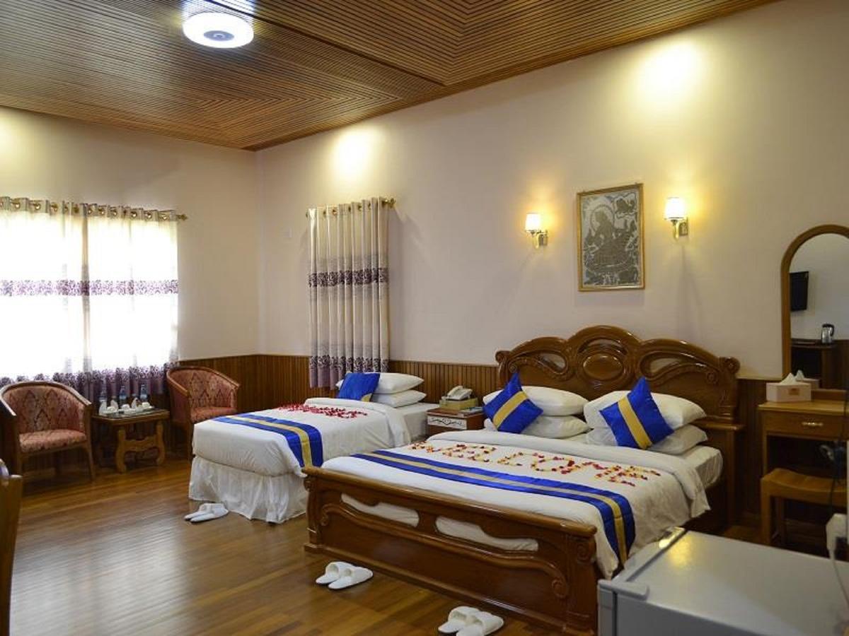 Famous Hotel Баго Екстер'єр фото