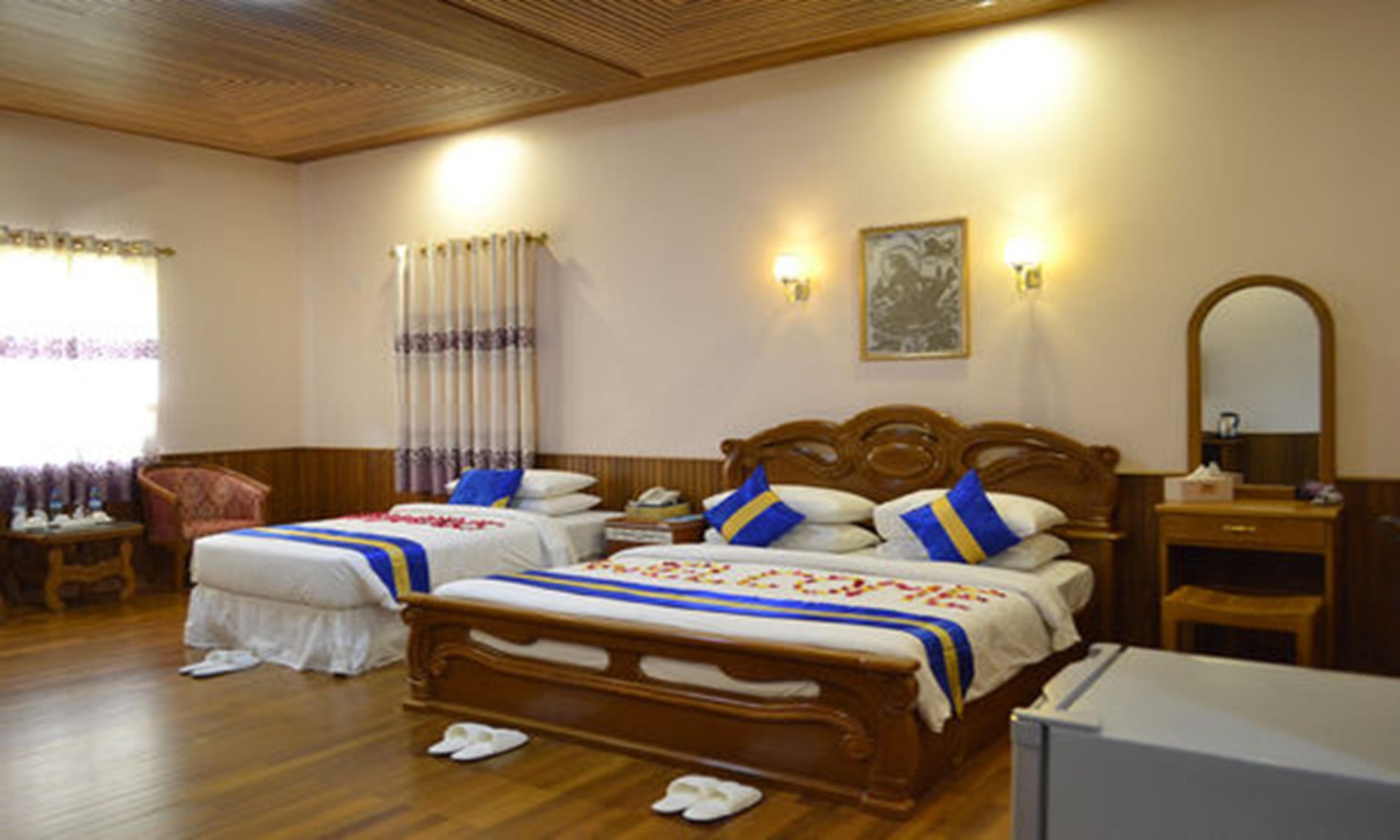 Famous Hotel Баго Екстер'єр фото