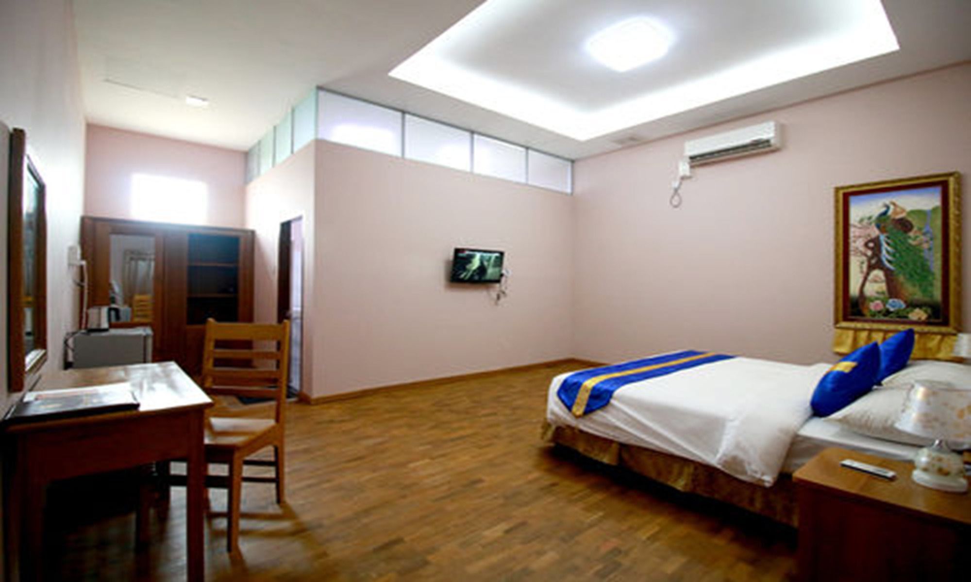 Famous Hotel Баго Екстер'єр фото